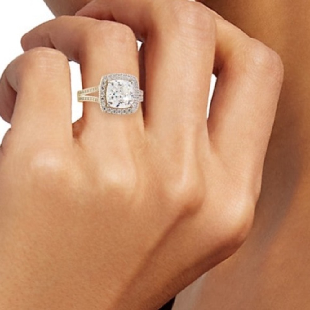 🍃💕Cushion Cut Split Shank Halo Ring 925 Sterling Silver